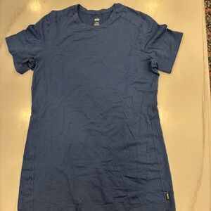 REI Co-op Merino 185 Base Layer Top Women Small Blue 100% Wool Short Sleeve